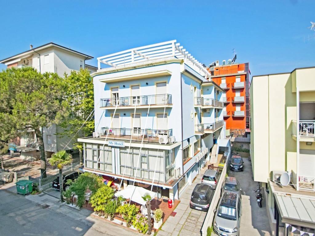 My Hotel تْشيزيناتيكو المظهر الخارجي الصورة