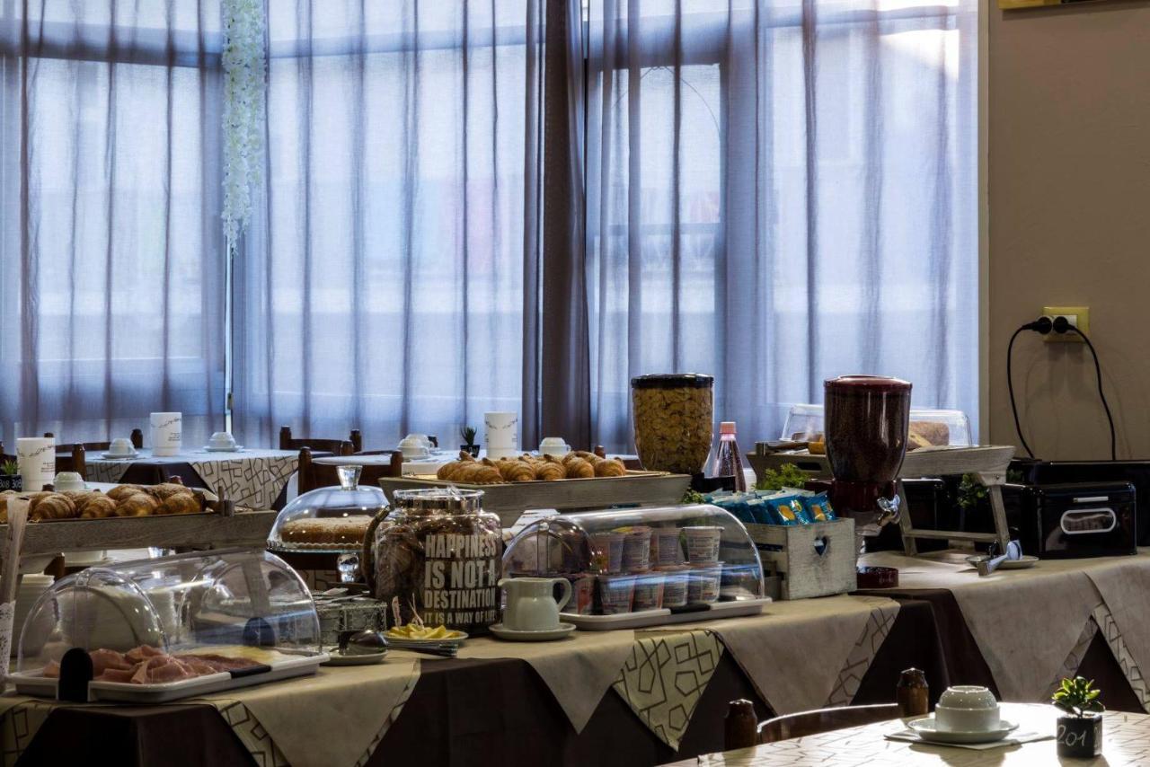 My Hotel تْشيزيناتيكو المظهر الخارجي الصورة